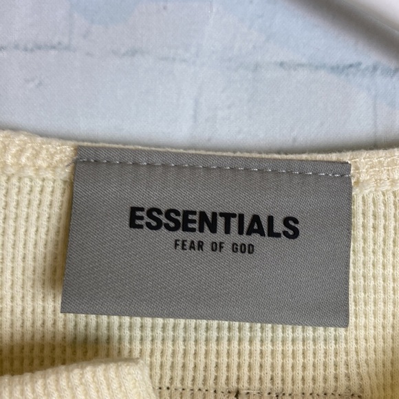 FEAR OF GOD ESSENTIALS Thermal Waffle-Knit Cotton Henley T-Shirt M Winter Cozy - Picture 4 of 15
